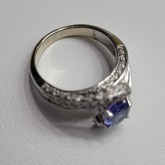 14k solid gold and genuine Tanzanite and diamond ring sz 7. - Picture 10 of 11